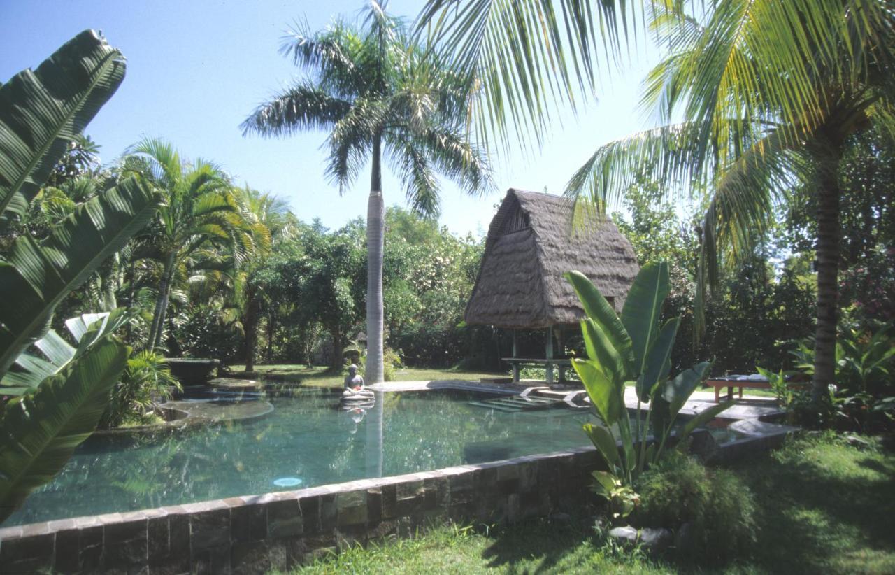 Hotel Pondok Sari Beach & Spa Resort Pemuteran Exteriör bild